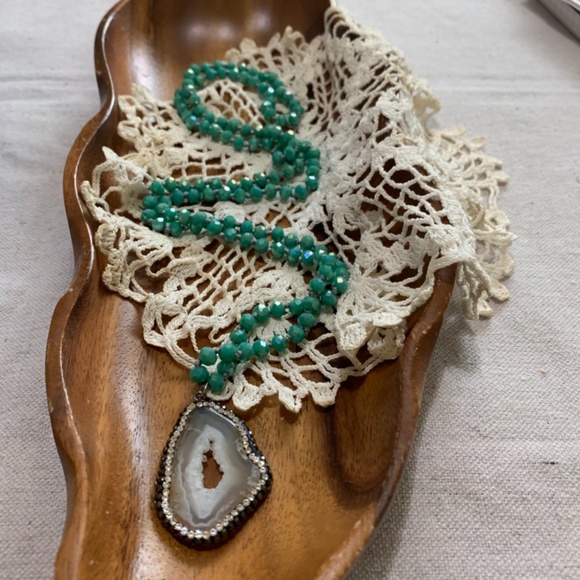 ๐HP๐Beautiful sliced Agate Geode Necklace | JG Jewels - Picture 2 of 13